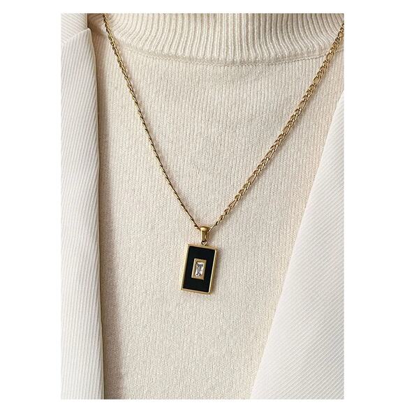 Black Vintage Rectangle Acrylic Zircon Pendant Necklace 18K Gold Plated - Picture 4 of 7
